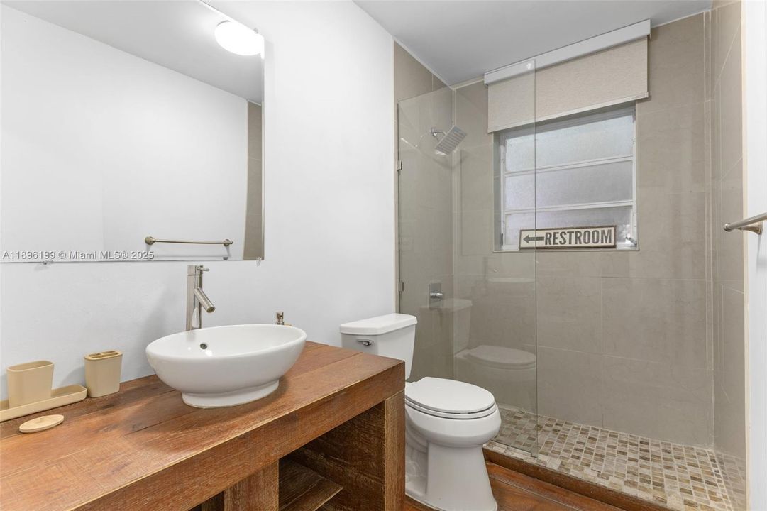 Recientemente alquilado: $15,000 (3 camas, 3 baños, 2874 Pies cuadrados)