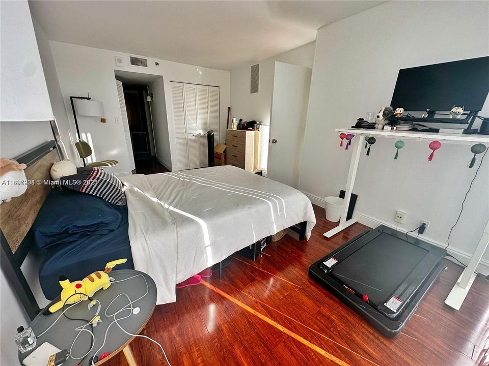 Recientemente alquilado: $2,700 (2 camas, 2 baños, 1030 Pies cuadrados)