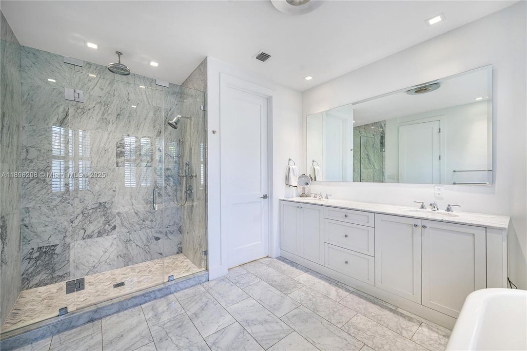 На продажу: $2,900,000 (3 спален, 3 ванн, 2970 Квадратных фут)