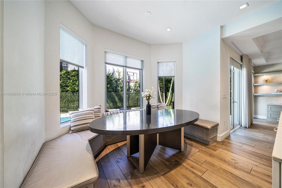 На продажу: $2,900,000 (3 спален, 3 ванн, 2970 Квадратных фут)