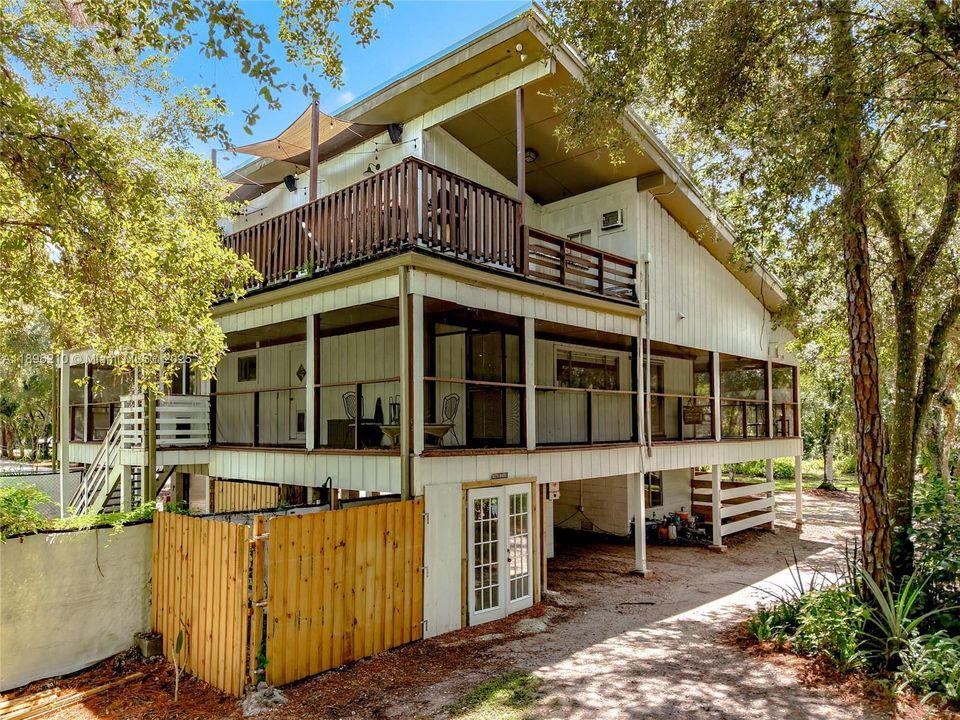 For Sale: $695,000 (3 beds, 3 baths, 0 Square Feet)