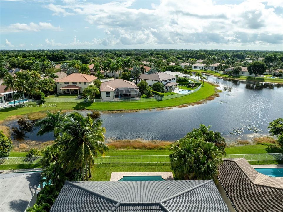 Recently Rented: $9,500 (5 beds, 4 baths, 3654 Square Feet)