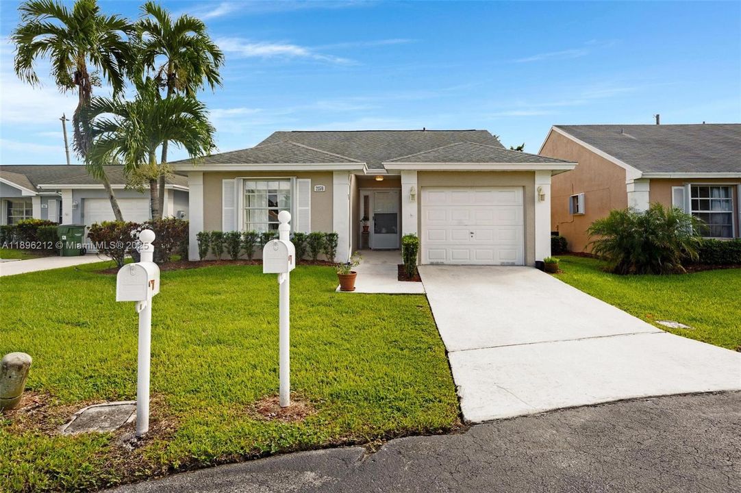 待售: $385,000 (2 贝兹, 2 浴室, 1171 平方英尺)