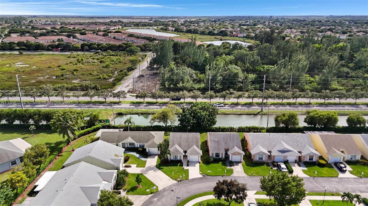 待售: $385,000 (2 贝兹, 2 浴室, 1171 平方英尺)