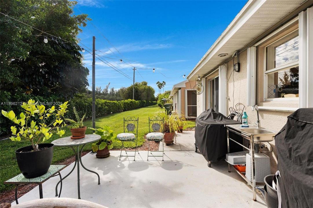 待售: $385,000 (2 贝兹, 2 浴室, 1171 平方英尺)