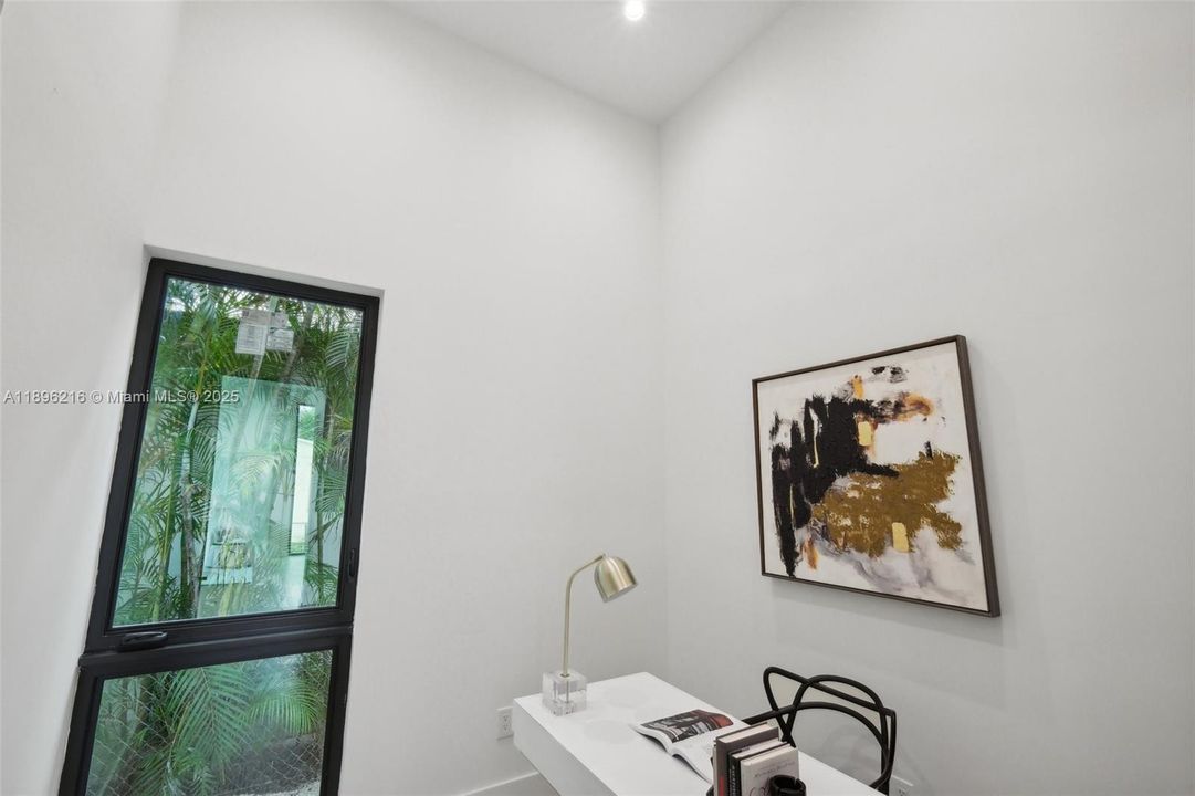 Active With Contract: $10,800 (4 beds, 2 baths, 2136 Square Feet)