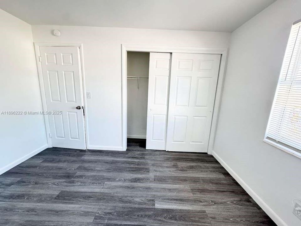 Недавно арендовано: $1,900 (2 спален, 1 ванн, 0 Квадратных фут)