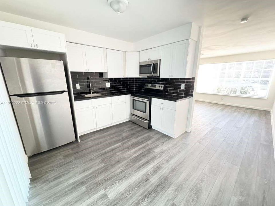 Недавно арендовано: $1,900 (2 спален, 1 ванн, 0 Квадратных фут)