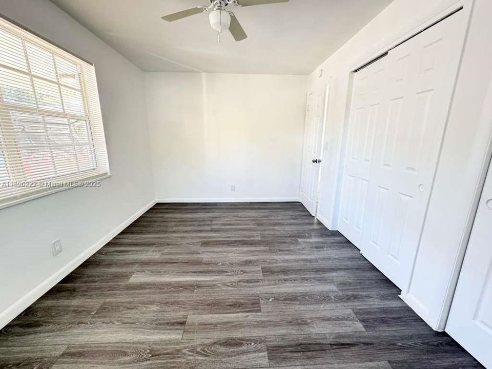 Недавно арендовано: $1,900 (2 спален, 1 ванн, 0 Квадратных фут)