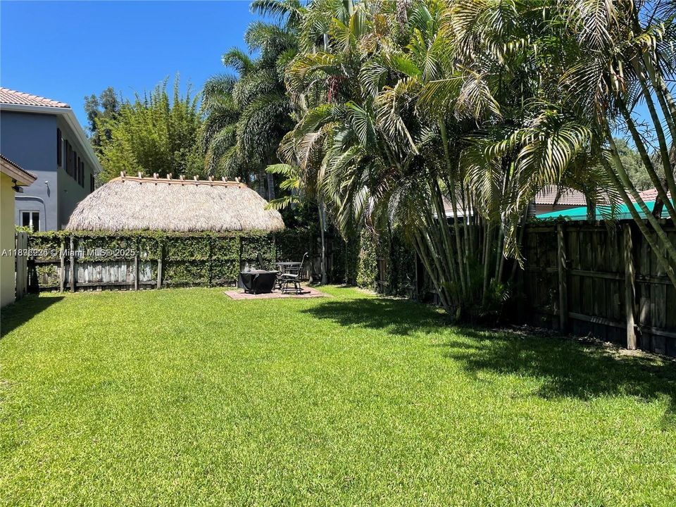 Active With Contract: $705,000 (3 beds, 2 baths, 1878 Square Feet)