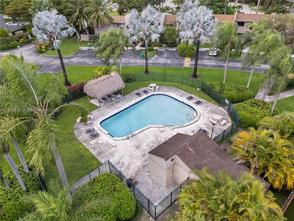 En Venta: $640,000 (2 camas, 2 baños, 1578 Pies cuadrados)