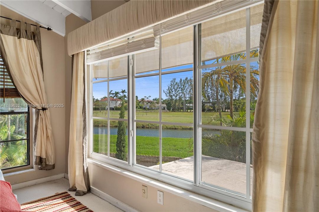 En Venta: $640,000 (2 camas, 2 baños, 1578 Pies cuadrados)