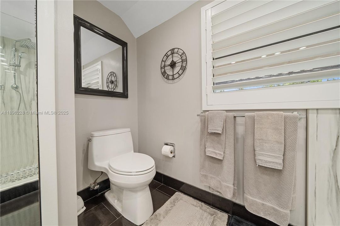 En Venta: $640,000 (2 camas, 2 baños, 1578 Pies cuadrados)