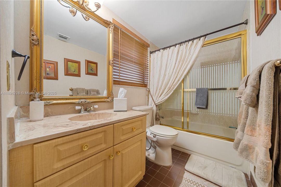 En Venta: $640,000 (2 camas, 2 baños, 1578 Pies cuadrados)