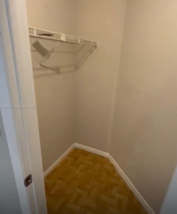 Recently Rented: $1,800 (2 beds, 2 baths, 890 Square Feet)