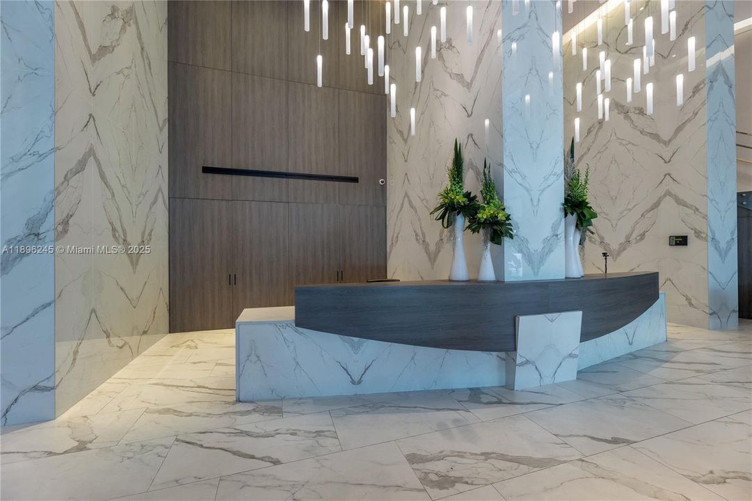 For Sale: $2,890,000 (3 beds, 3 baths, 2777 Square Feet)