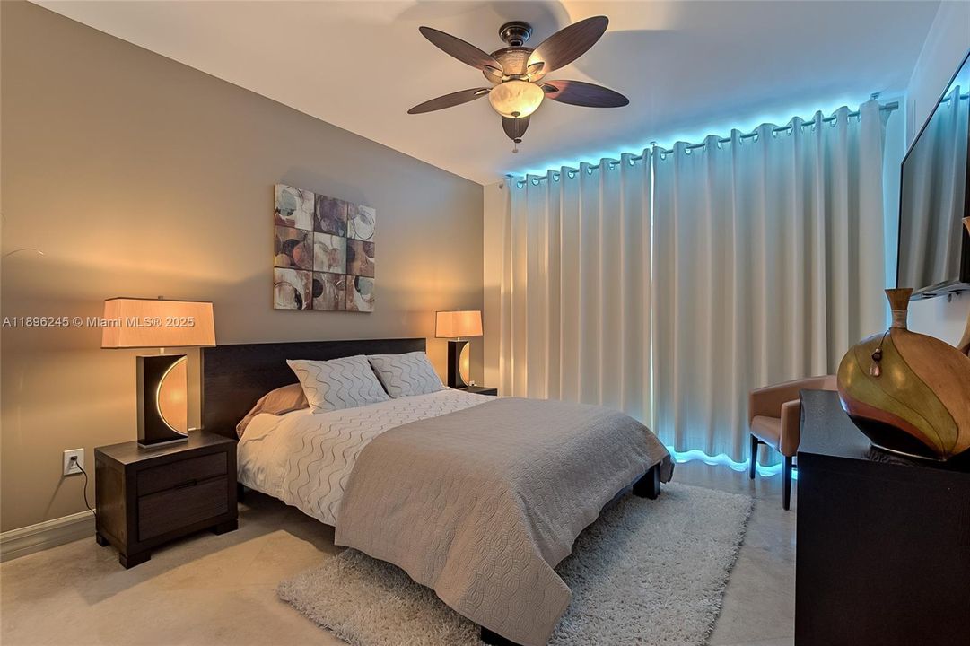 For Sale: $2,890,000 (3 beds, 3 baths, 2777 Square Feet)