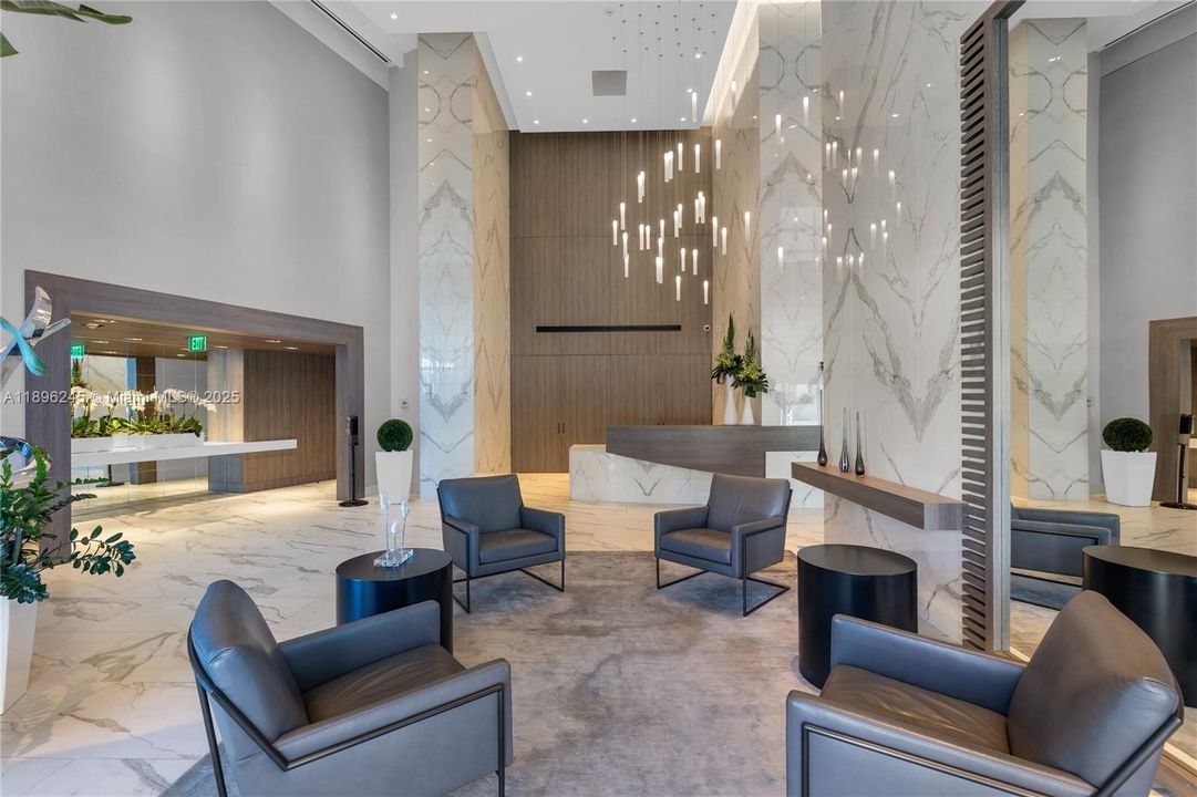 For Sale: $2,890,000 (3 beds, 3 baths, 2777 Square Feet)