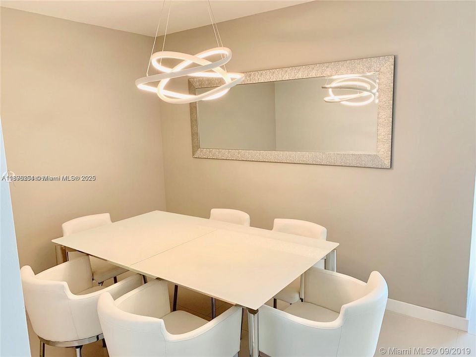 For Rent: $5,100 (2 beds, 2 baths, 1141 Square Feet)