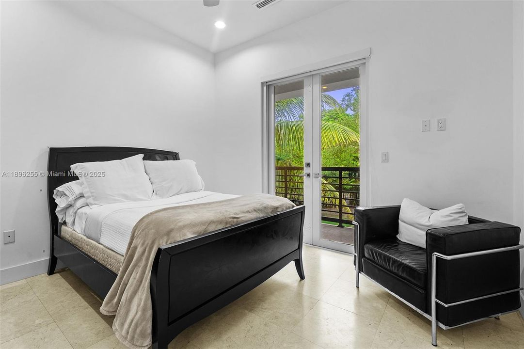 For Sale: $6,900,000 (7 beds, 7 baths, 0 Square Feet)