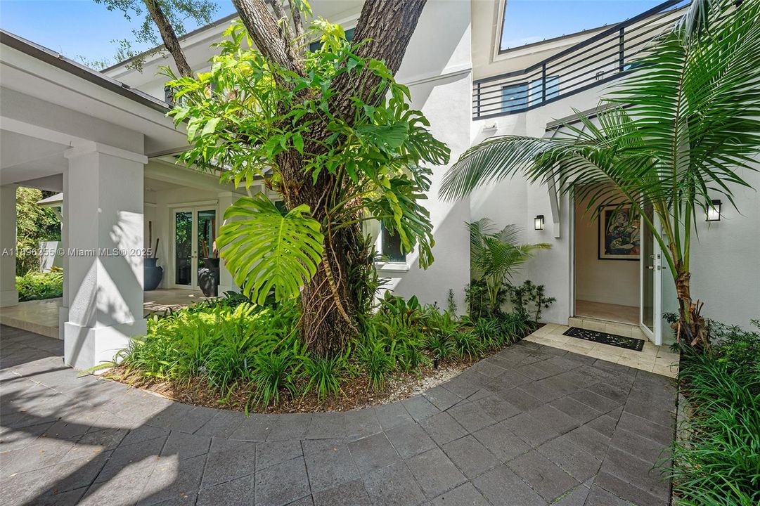 For Sale: $6,900,000 (7 beds, 7 baths, 0 Square Feet)