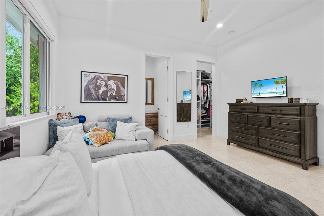 For Sale: $6,900,000 (7 beds, 7 baths, 0 Square Feet)