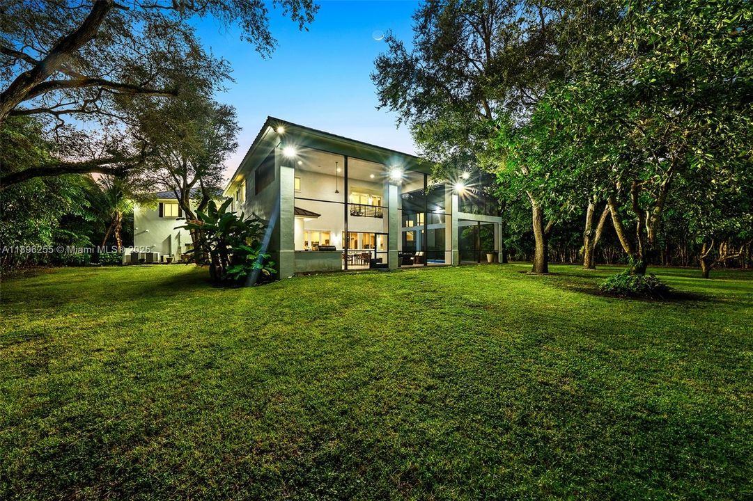 For Sale: $6,900,000 (7 beds, 7 baths, 0 Square Feet)