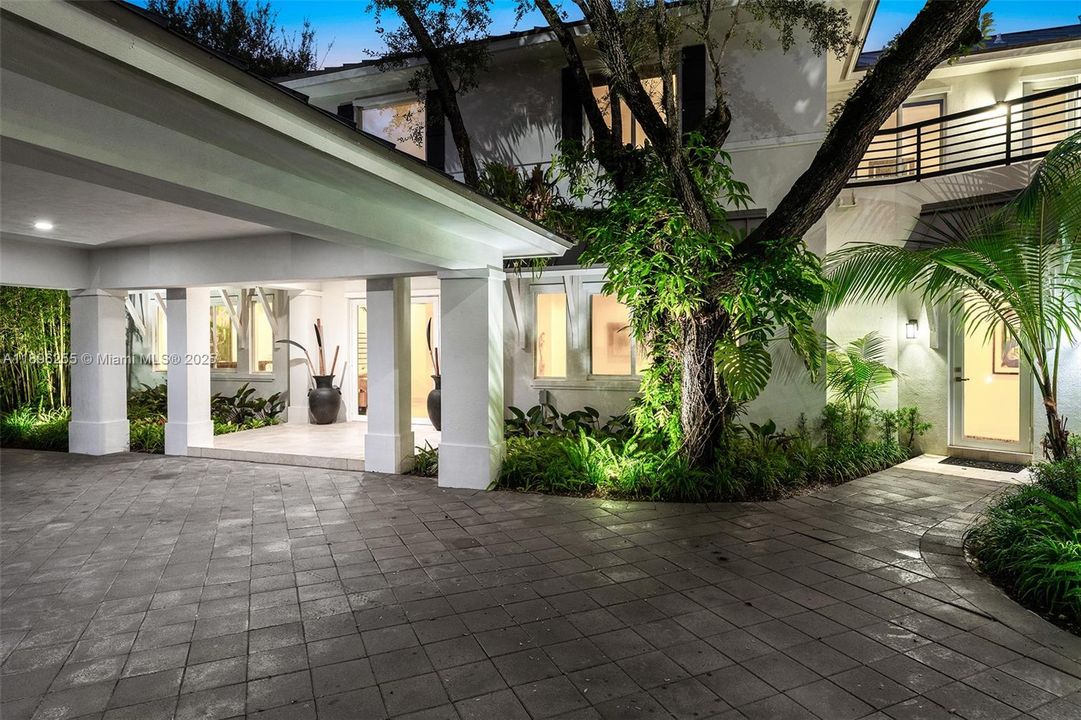 For Sale: $6,900,000 (7 beds, 7 baths, 0 Square Feet)