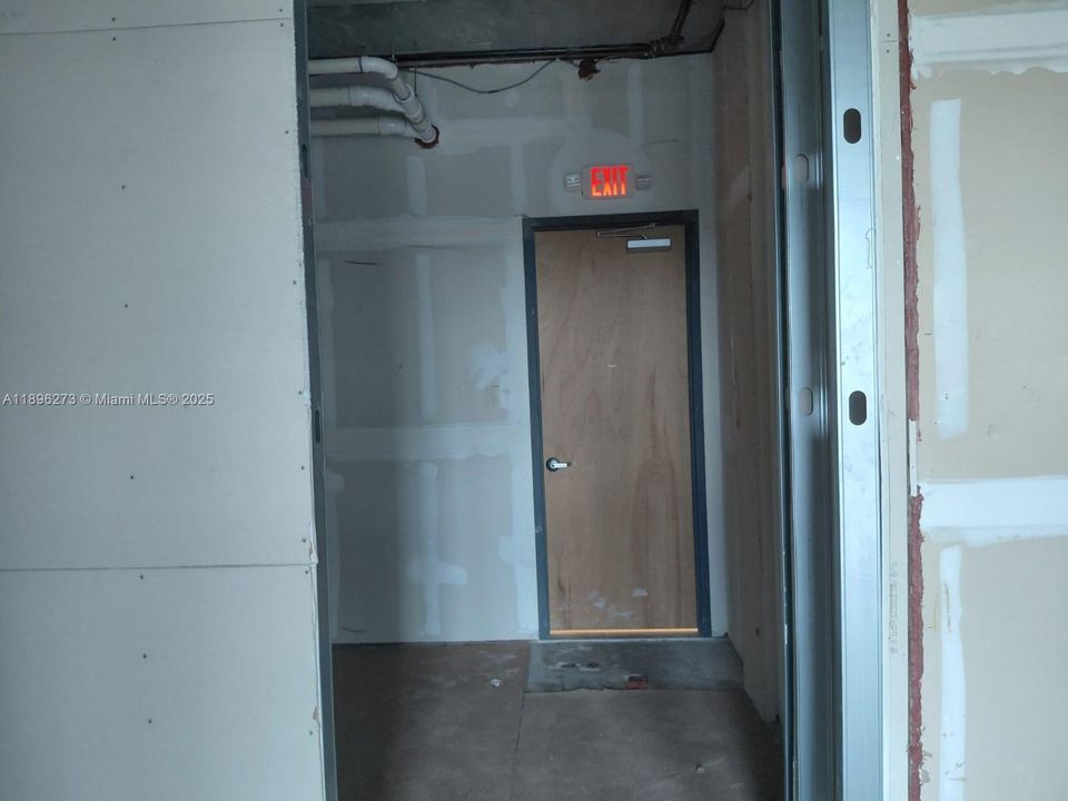 合同活跃: $265,000 (0 贝兹, 0 浴室, 0 平方英尺)