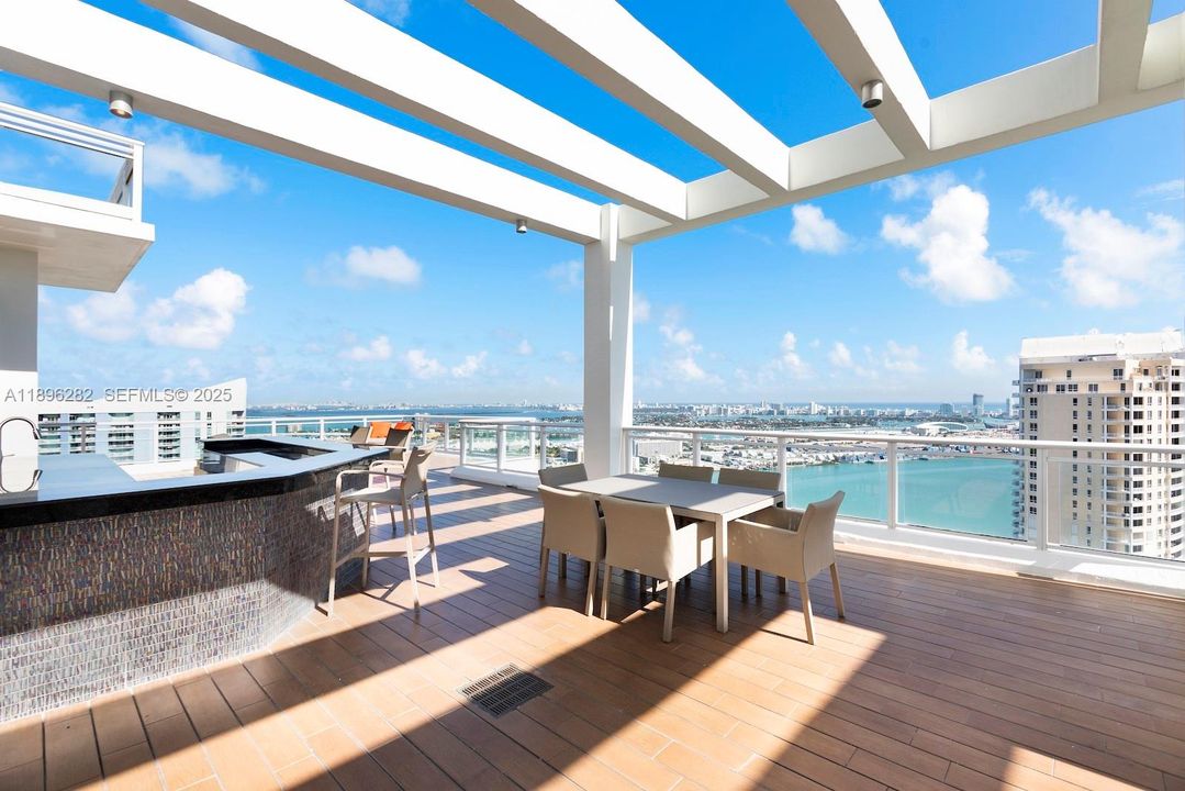 For Sale: $20,000,000 (4 beds, 5 baths, 5867 Square Feet)