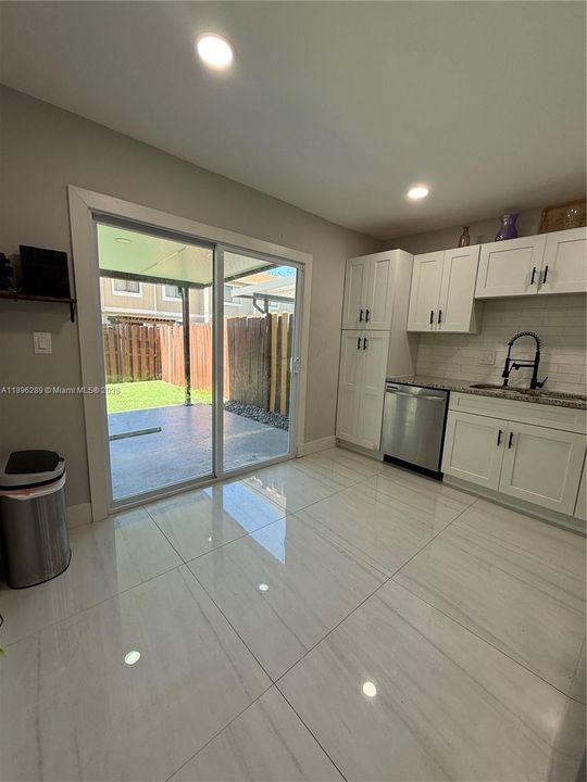 Active With Contract: $420,000 (4 beds, 2 baths, 1508 Square Feet)