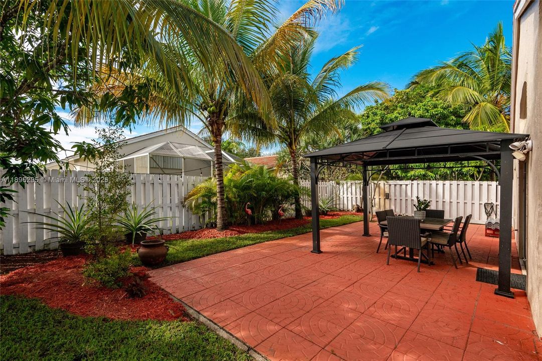 Active With Contract: $659,000 (3 beds, 2 baths, 1821 Square Feet)