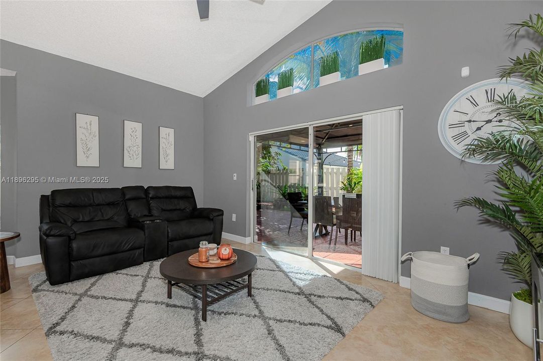 Active With Contract: $659,000 (3 beds, 2 baths, 1821 Square Feet)