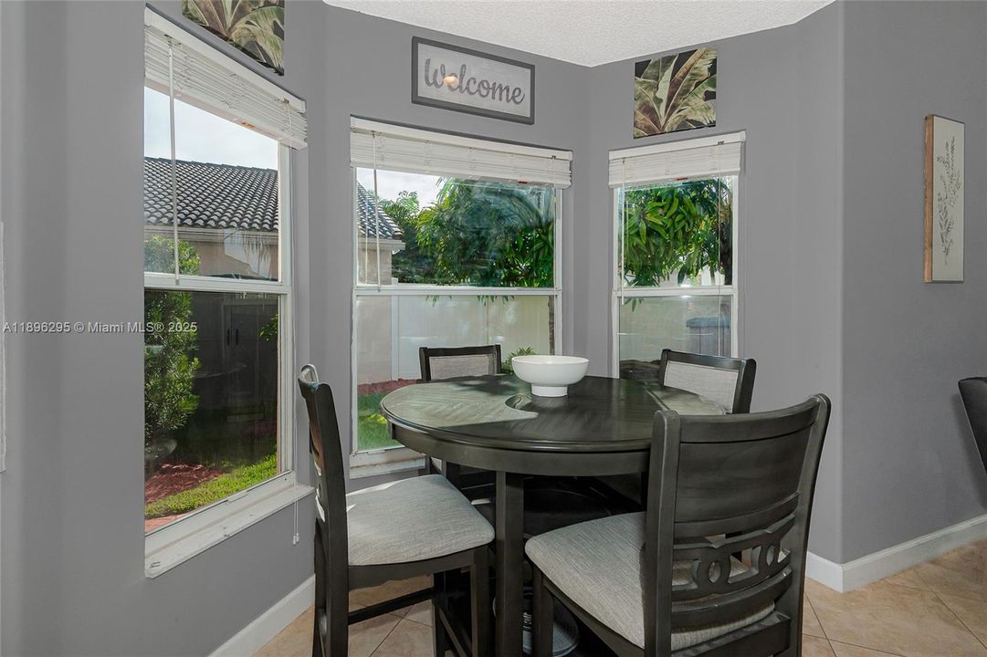 Active With Contract: $659,000 (3 beds, 2 baths, 1821 Square Feet)