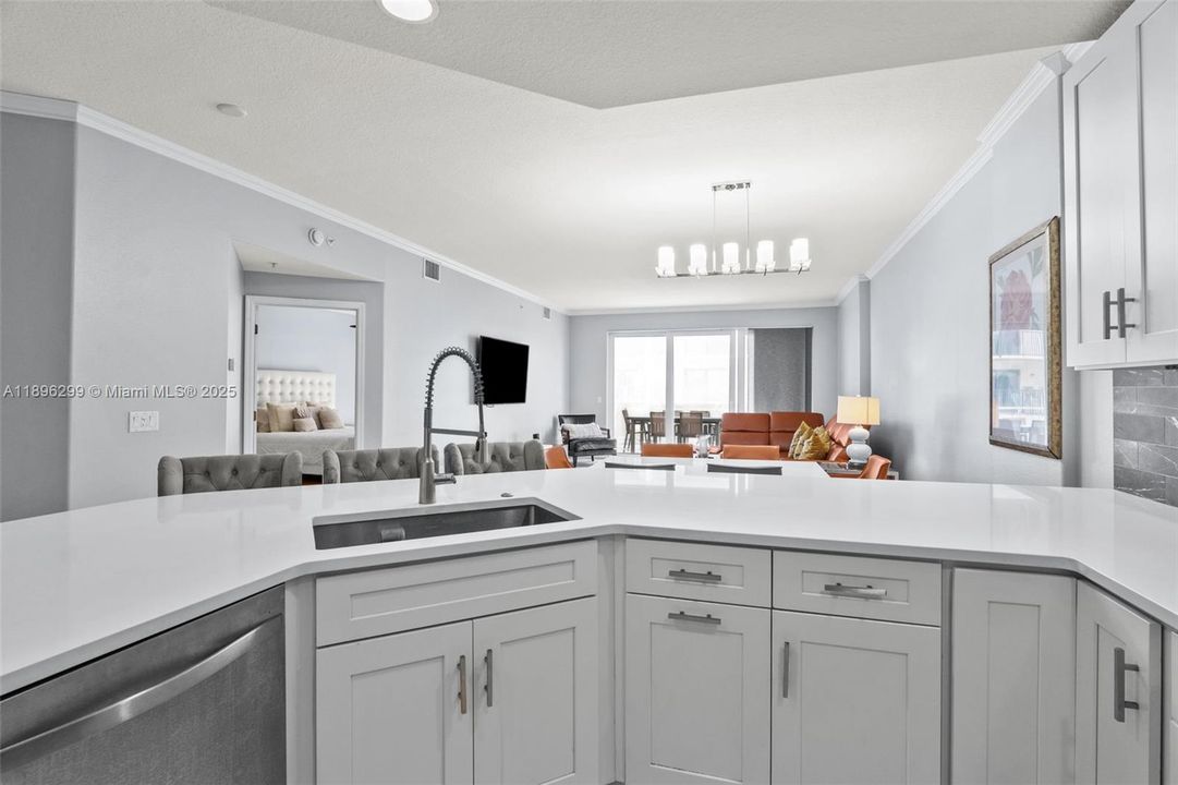 На продажу: $779,000 (3 спален, 3 ванн, 1990 Квадратных фут)