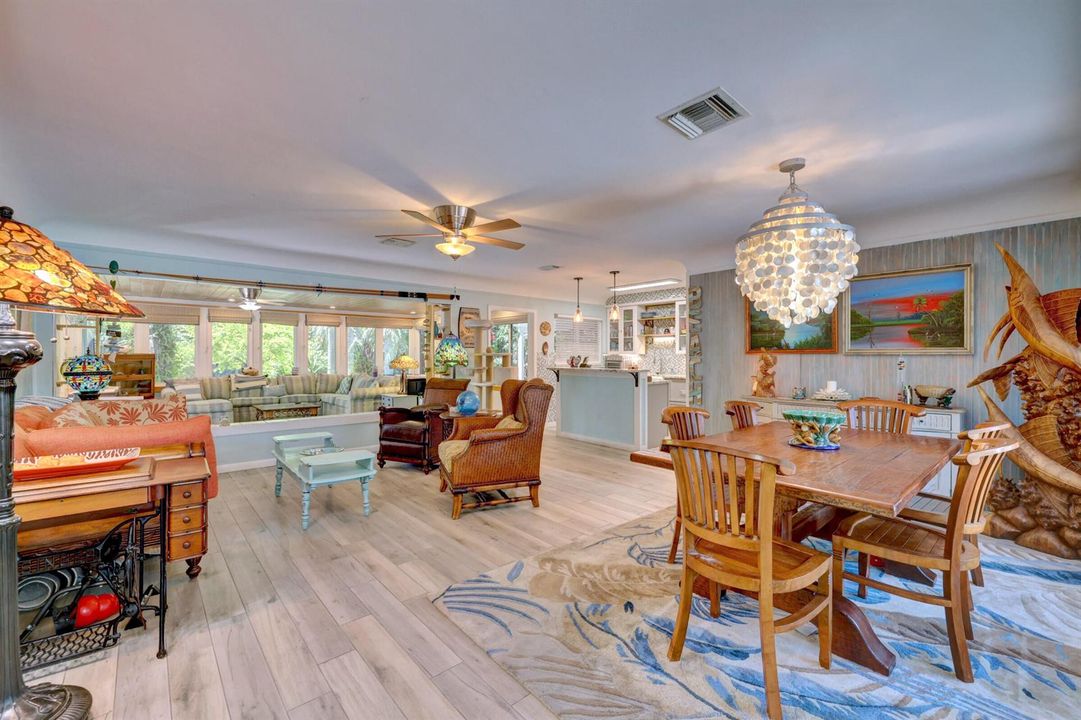 OPEN FLOORPLAN