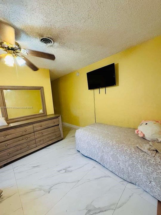 For Sale: $700,000 (0 beds, 0 baths, 2698 Square Feet)