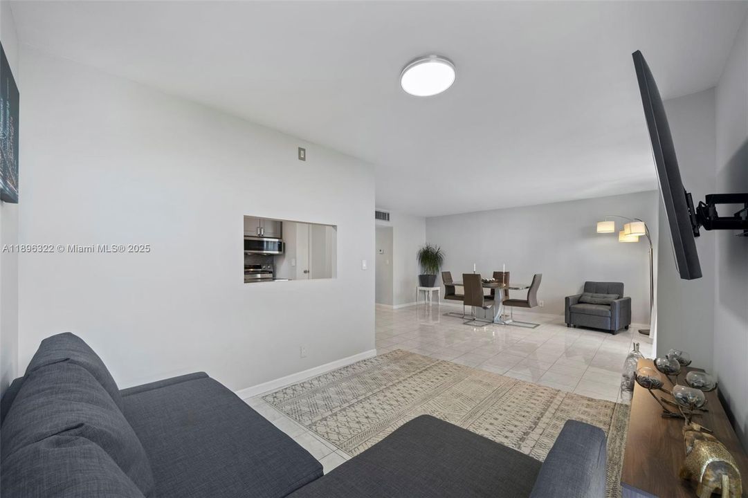 Activo con contrato: $222,222 (1 camas, 1 baños, 913 Pies cuadrados)