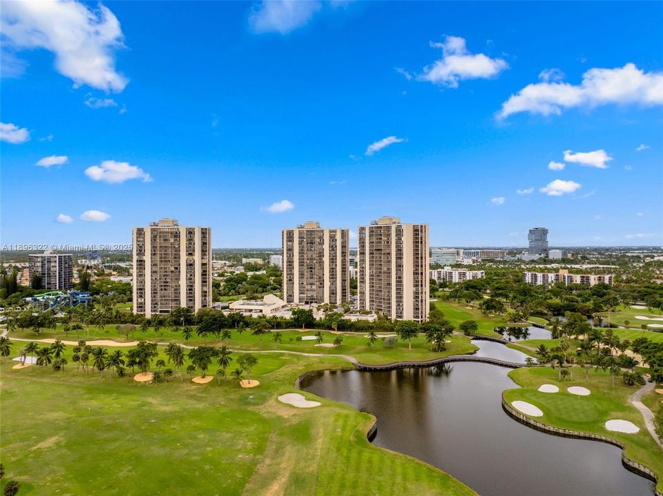 Activo con contrato: $222,222 (1 camas, 1 baños, 913 Pies cuadrados)