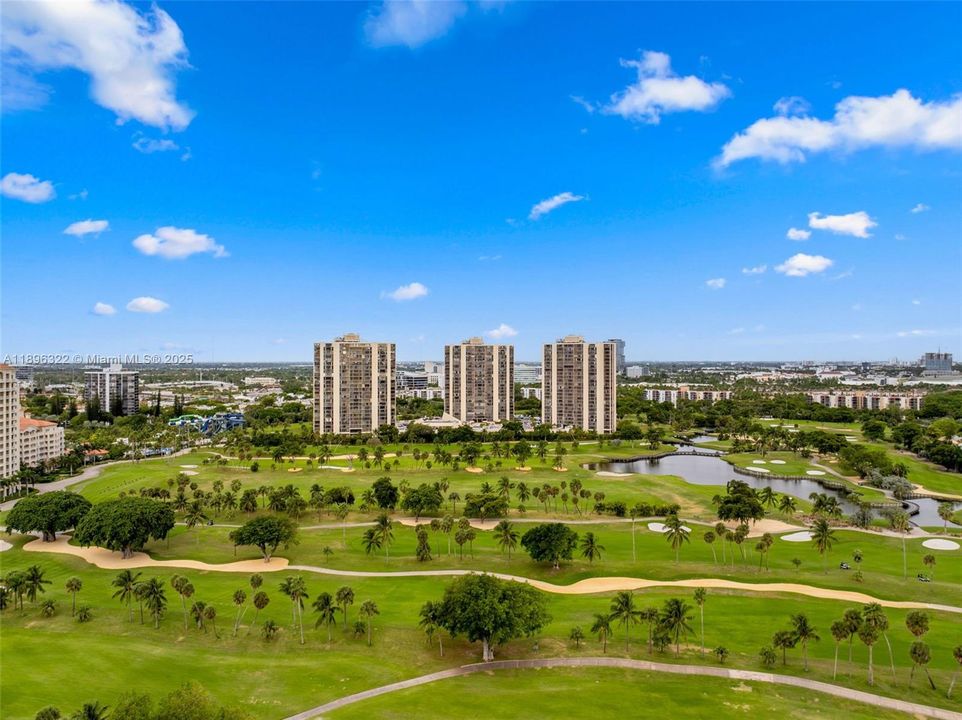 Activo con contrato: $222,222 (1 camas, 1 baños, 913 Pies cuadrados)