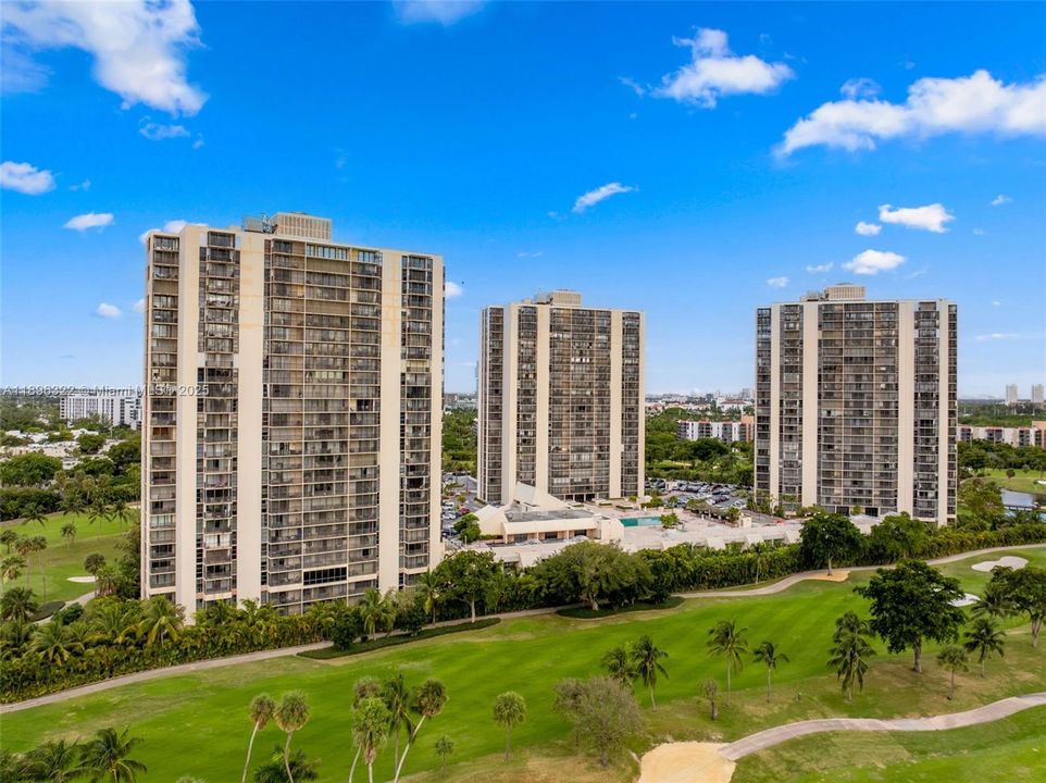 Activo con contrato: $222,222 (1 camas, 1 baños, 913 Pies cuadrados)