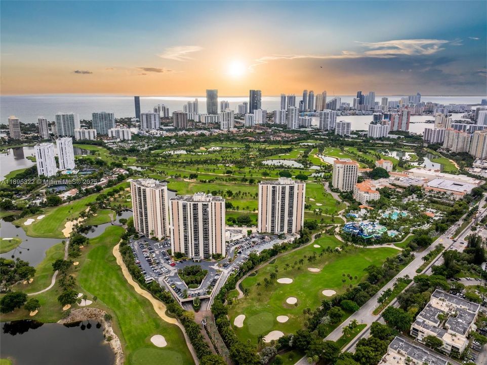 Activo con contrato: $222,222 (1 camas, 1 baños, 913 Pies cuadrados)