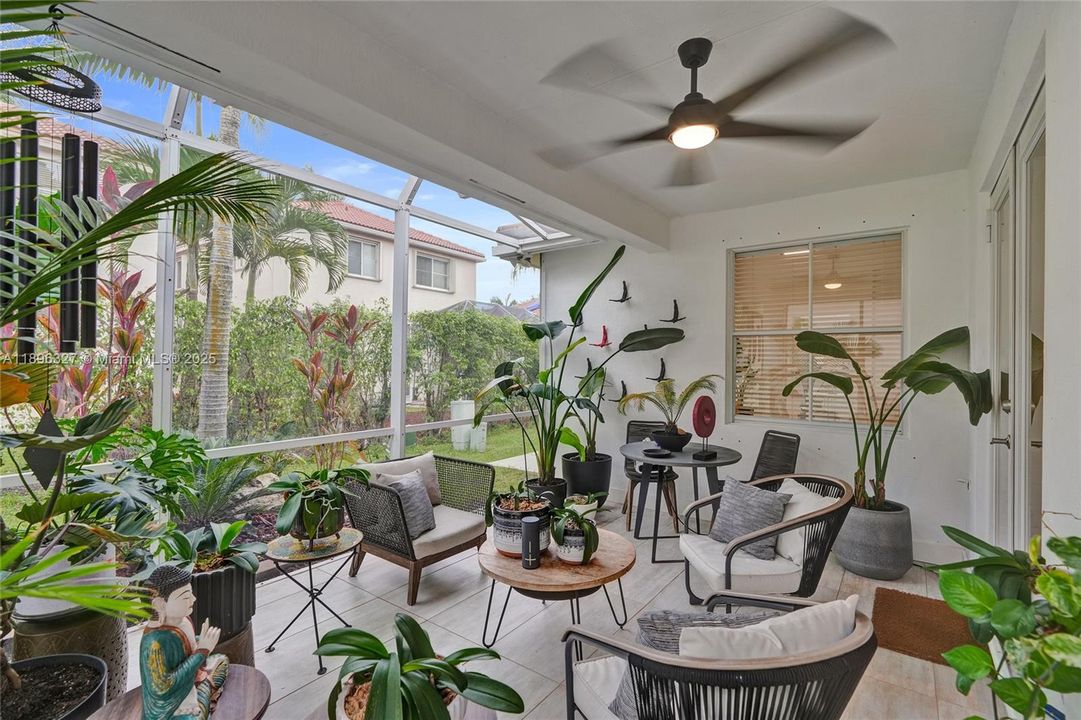 出租: $6,000 (4 贝兹, 3 浴室, 1997 平方英尺)