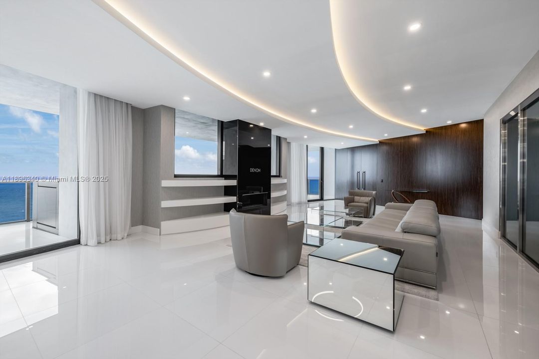 待售: $5,000,000 (3 贝兹, 4 浴室, 3171 平方英尺)