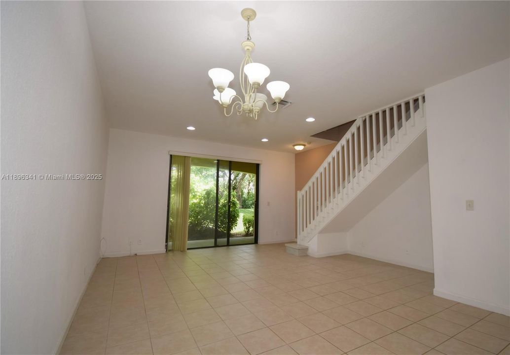 Activo con contrato: $495,000 (2 camas, 2 baños, 1155 Pies cuadrados)