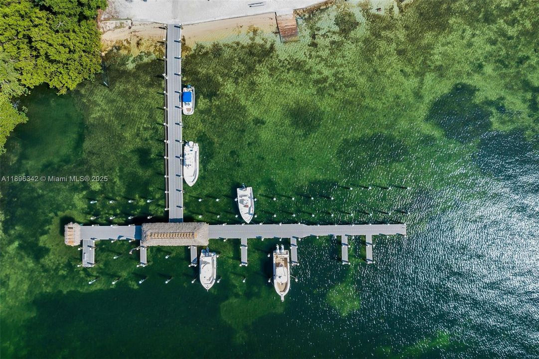 最近售出: $699,000 (2 贝兹, 2 浴室, 1359 平方英尺)