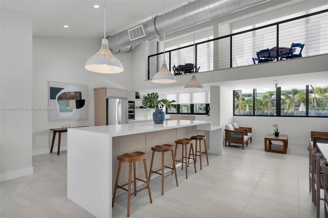 最近售出: $699,000 (2 贝兹, 2 浴室, 1359 平方英尺)