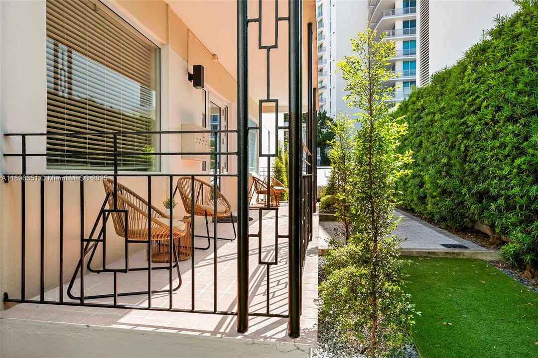 最近租的: $4,700 (2 贝兹, 2 浴室, 988 平方英尺)