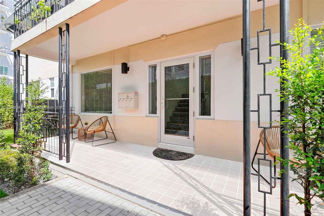 最近租的: $4,700 (2 贝兹, 2 浴室, 988 平方英尺)