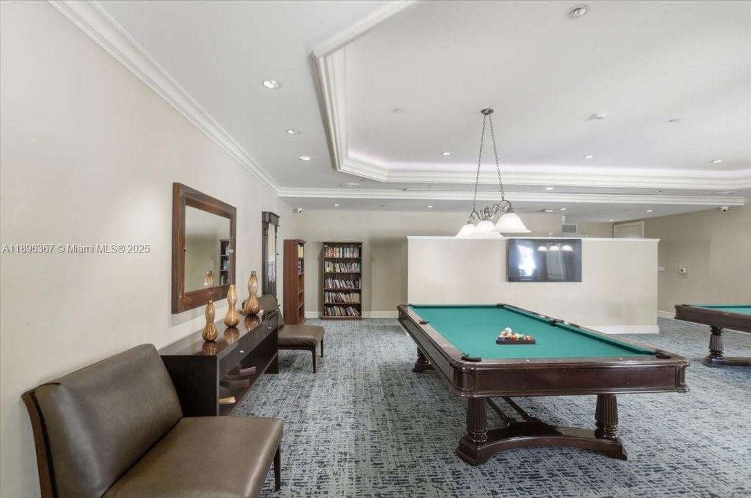 Active With Contract: $5,500 (3 beds, 3 baths, 1688 Square Feet)